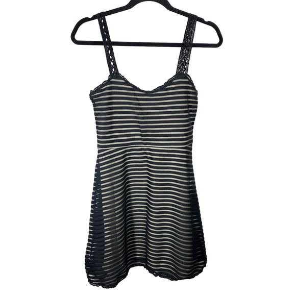 RARE Free People Boho Striped Overlay Mini Dress Black Cream Womens Small NWOT - Picture 1 of 6